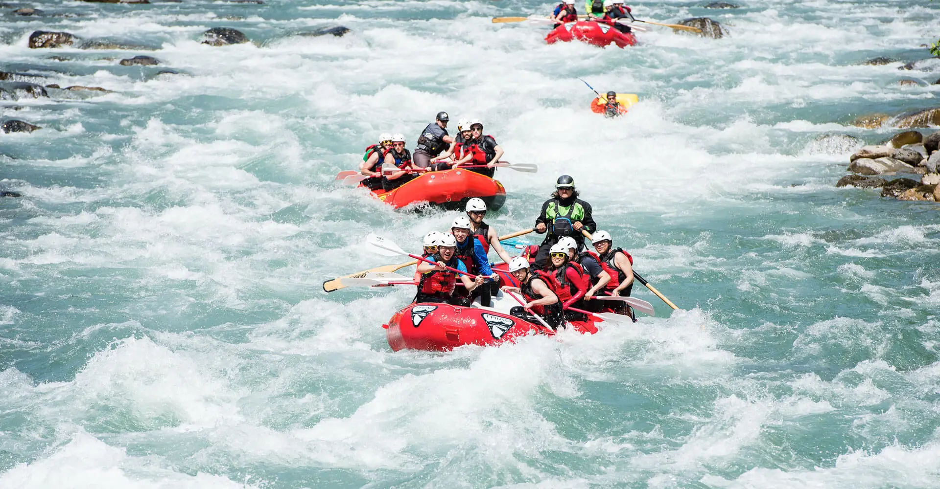 Water rafting img